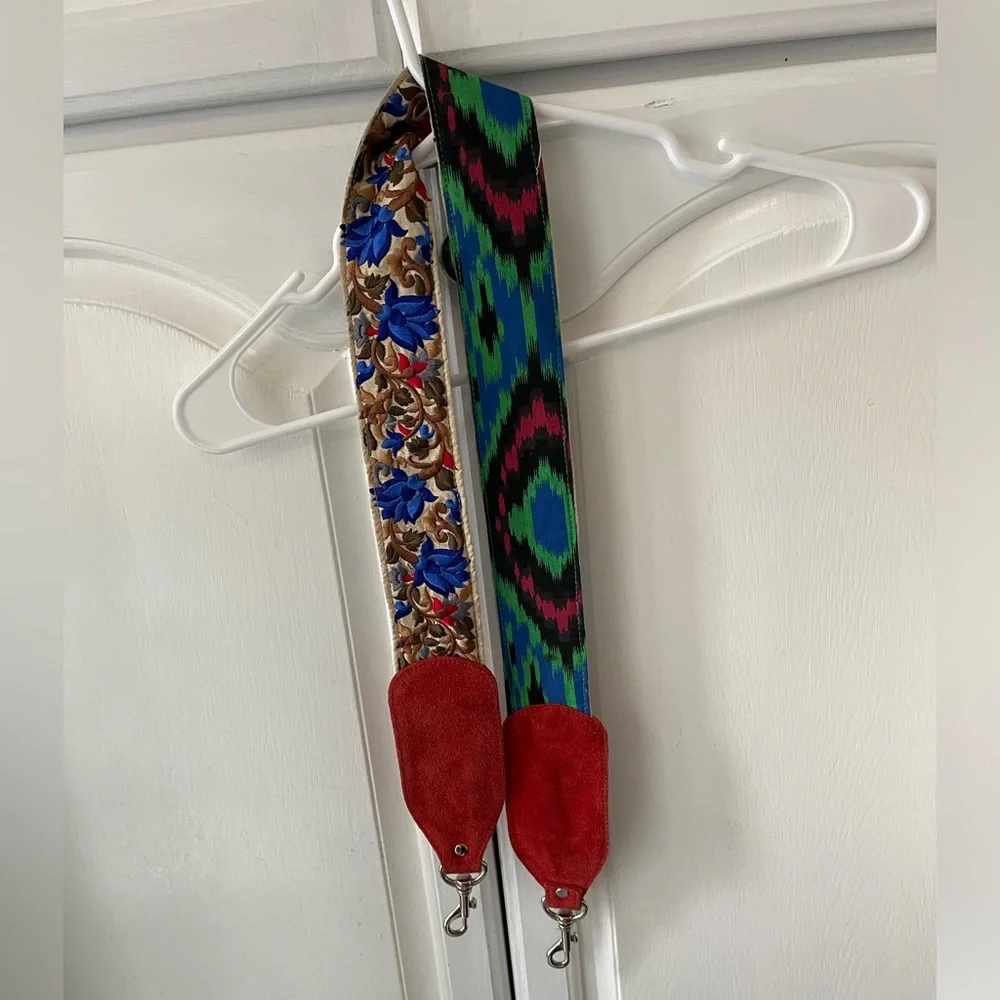 Purse strap. Reversible. - Picture 1 of 2